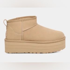 NWT Classic Ultra Mini Platform in mustard seed size 10